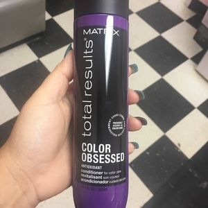 Matrix color safe conditioner